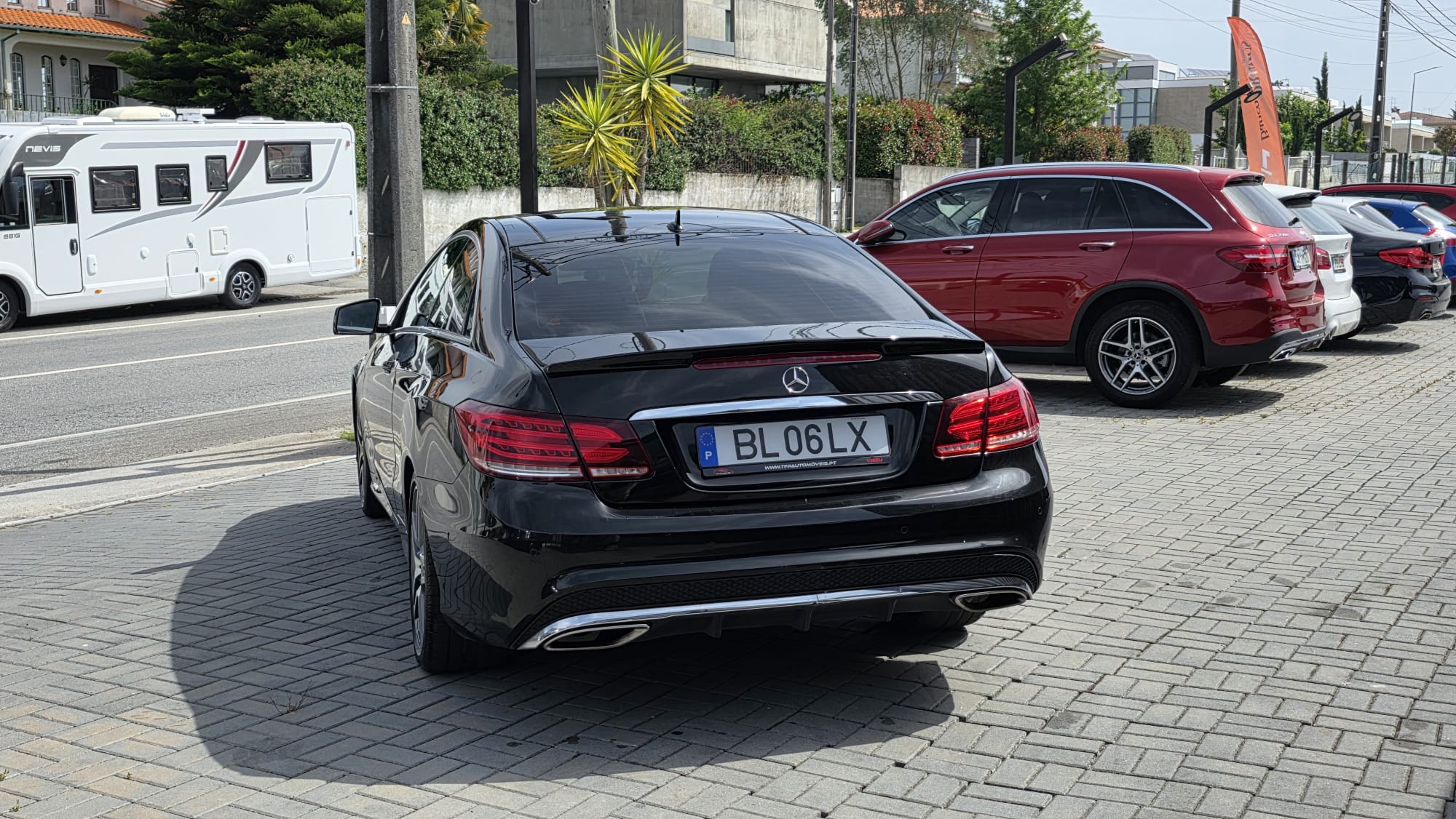 
								Mercedes E250 CDI Coupe AMG total									