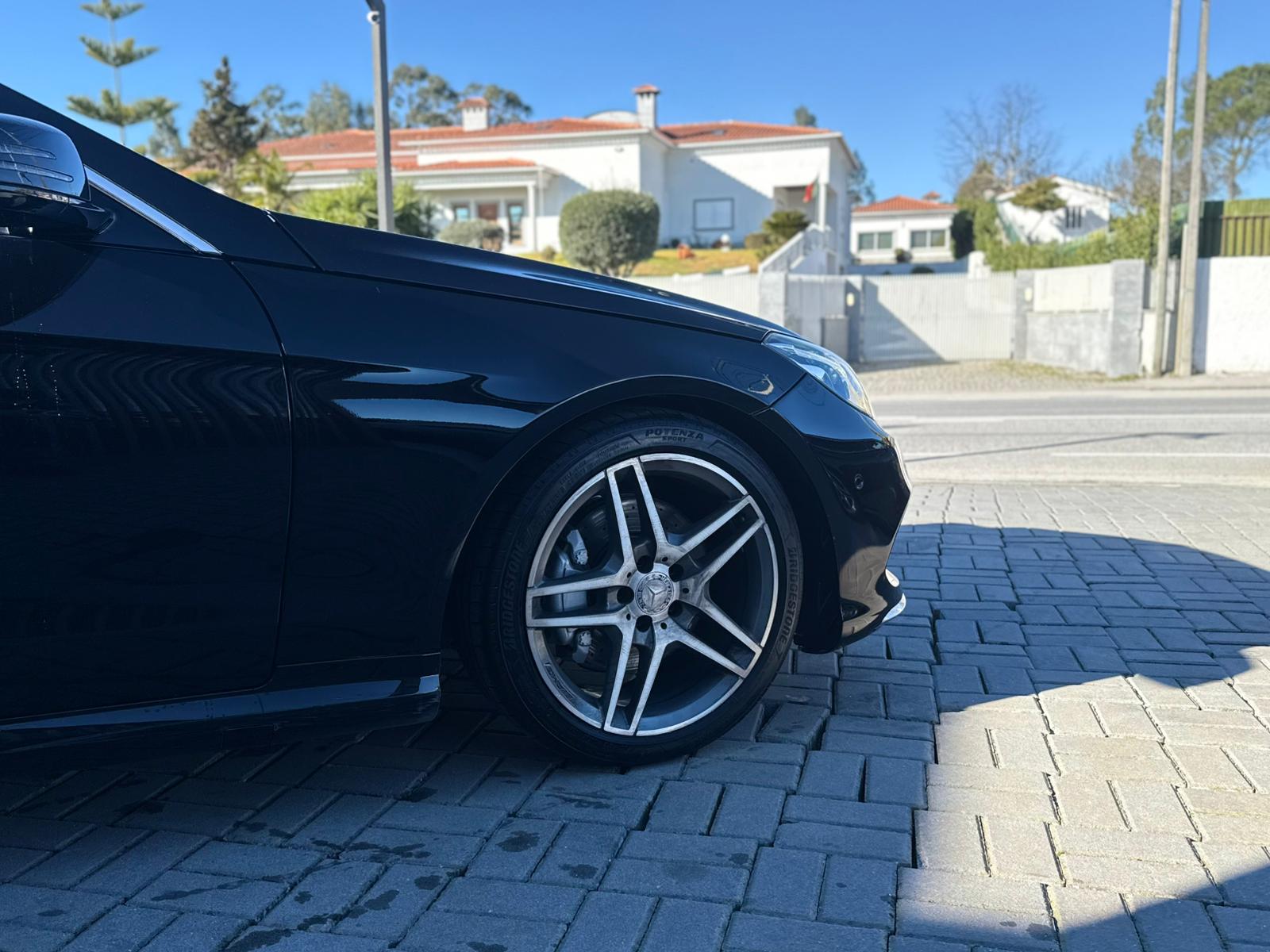 
								Mercedes E250 CDI Coupe AMG total									