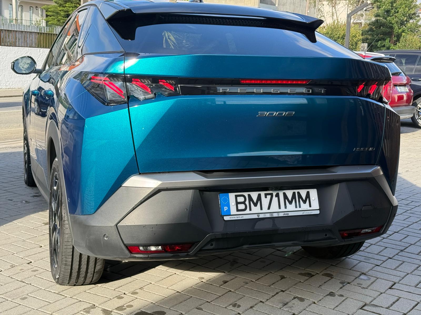 
								Peugeot 3008 1.2 Hybrid GT total									