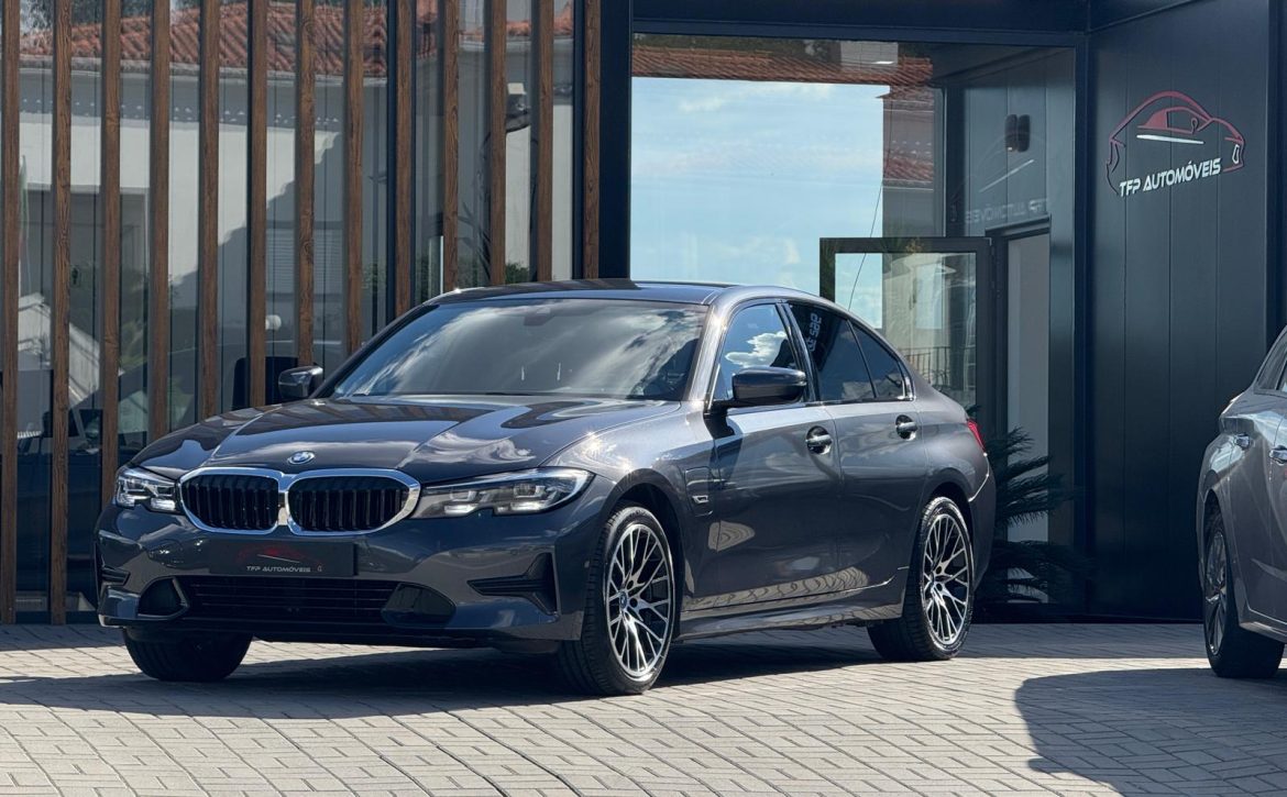 BMW 320e Sport (2)