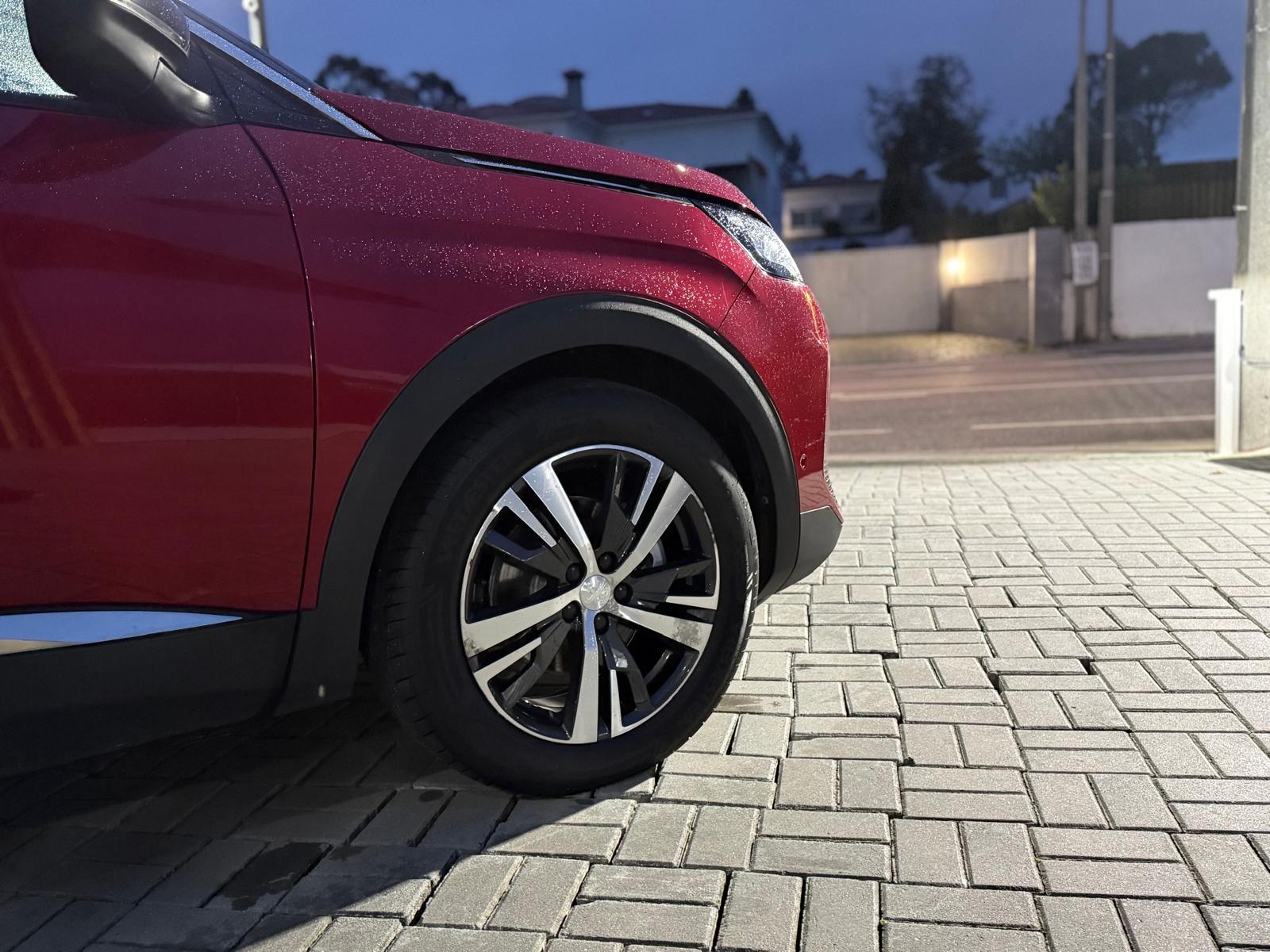 
								Peugeot 3008 1.2 PureTech Allure EAT6 total									