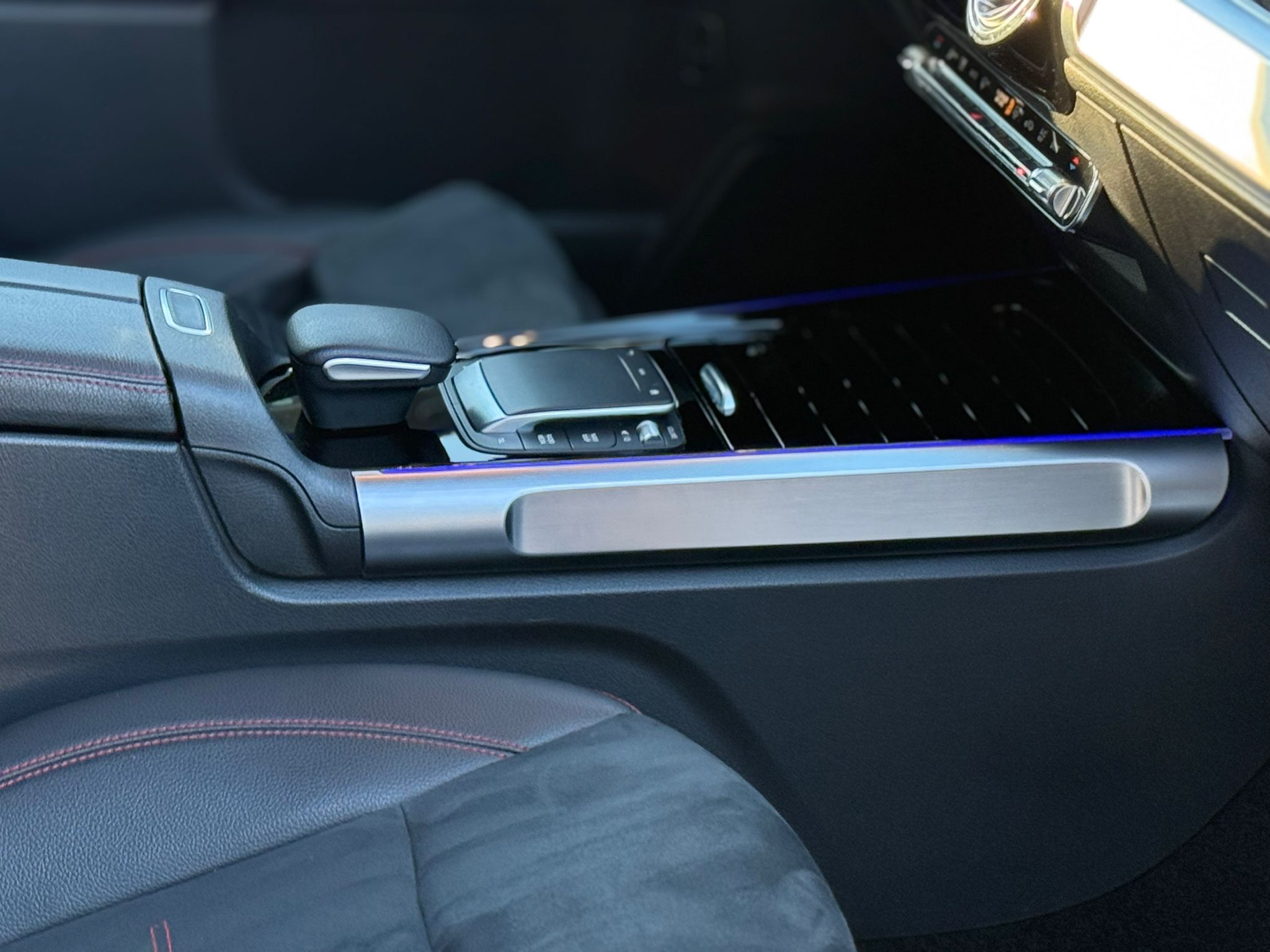 
								Mercedes GLB 200d AMG 7 Lugares total									