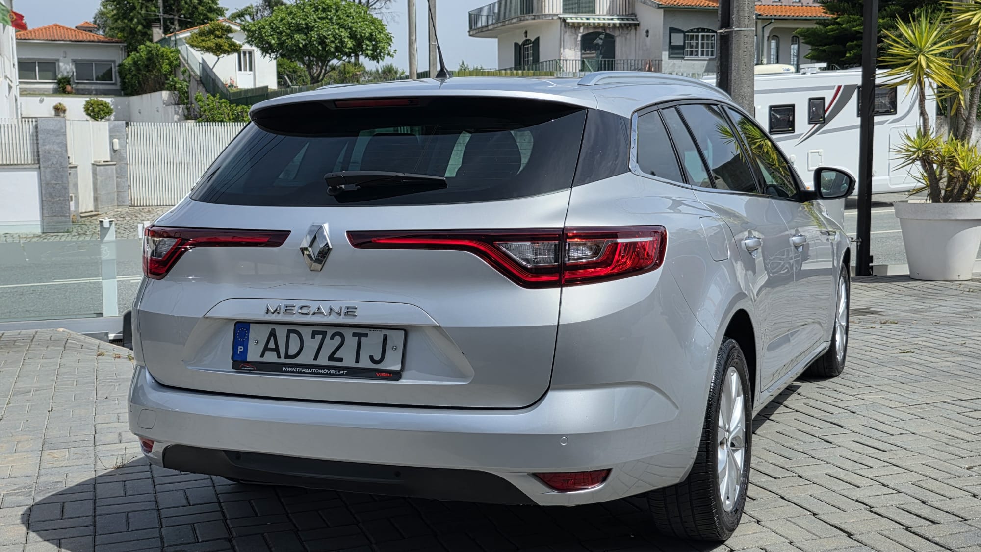 
								Renault Megane 1.5 dci 2020 total									
