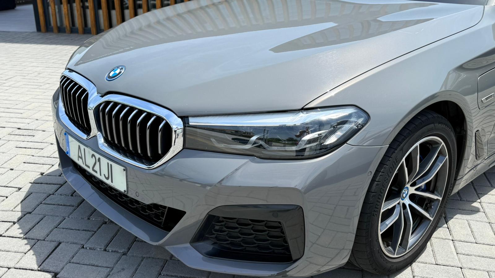 
								BMW 530e 2021 Pack M total									