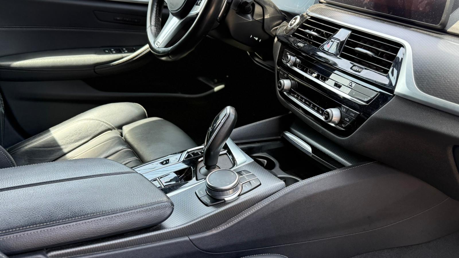 
								BMW 530e 2021 Pack M total									