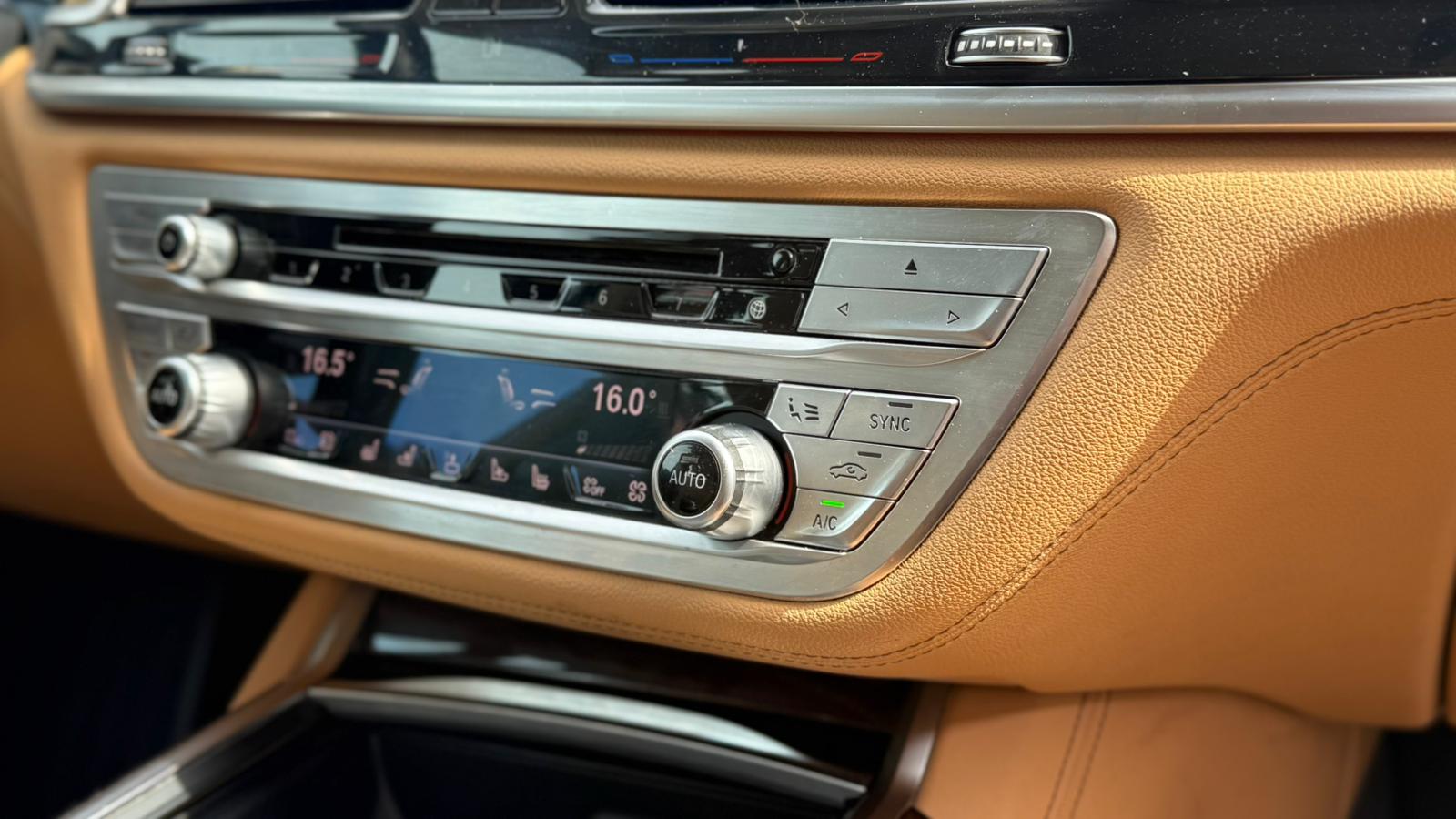 
								BMW 730d 2015 Full Extras total									