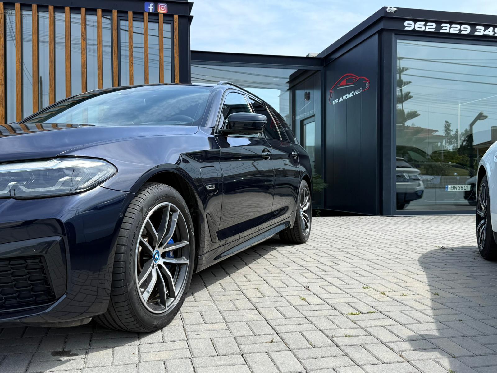 
								BMW 530e 2021 Pack M total									