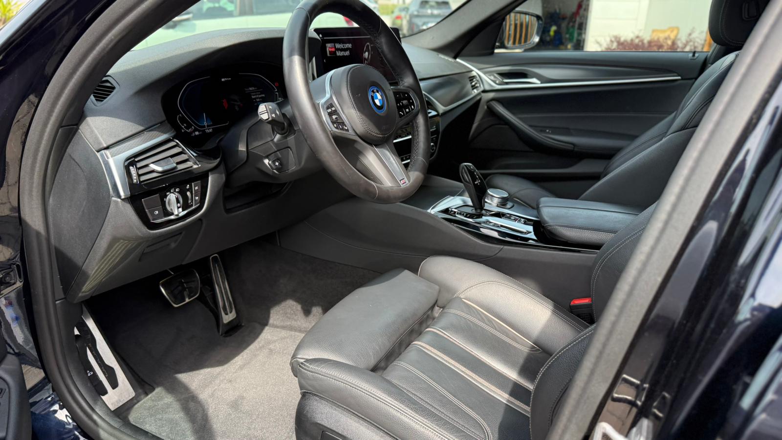 
								BMW 530e 2021 Pack M total									