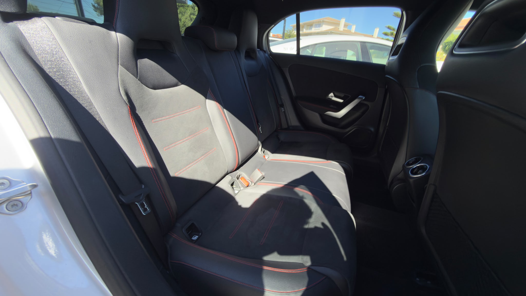 
								Mercedes Class A180d AMG 2018 total									