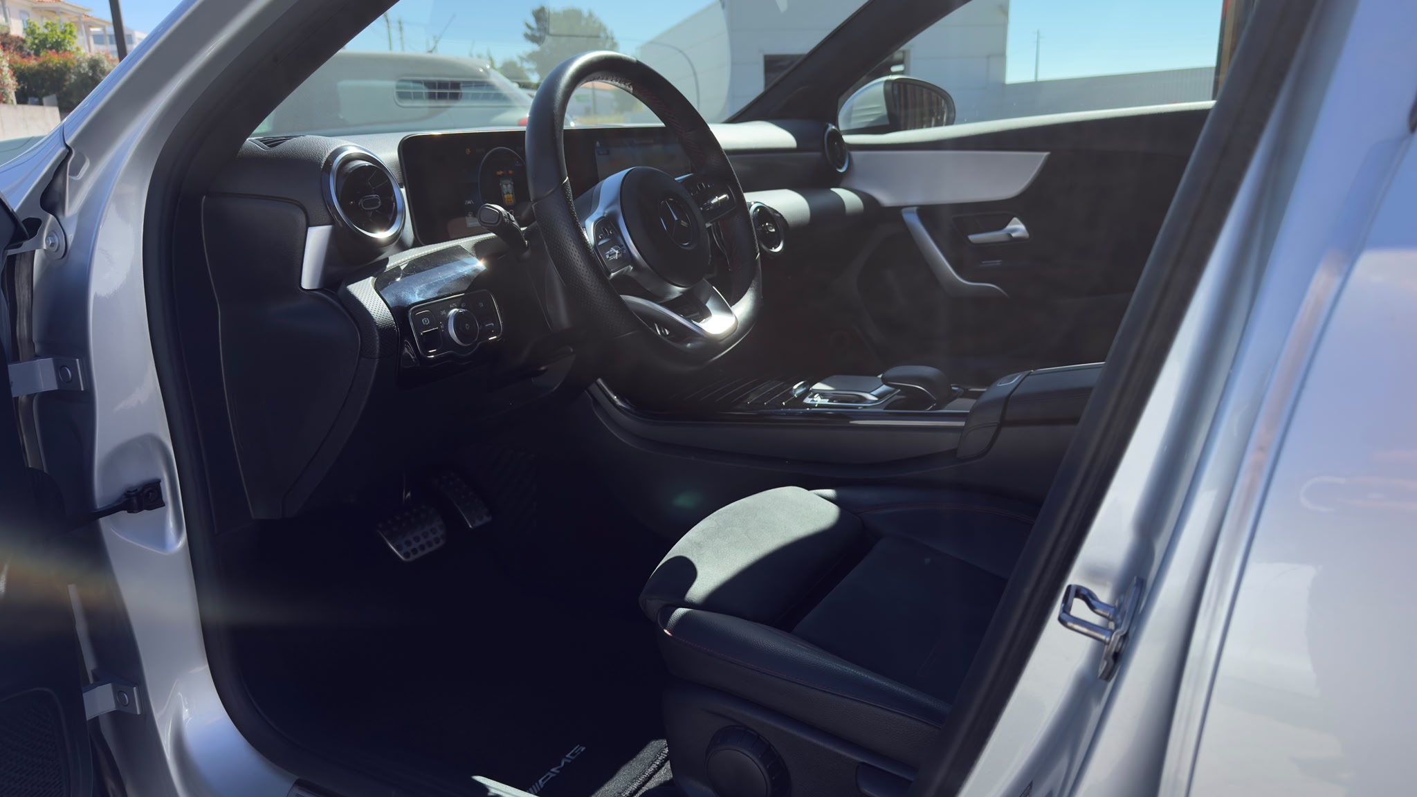 
								Mercedes Class A180d AMG 2018 total									