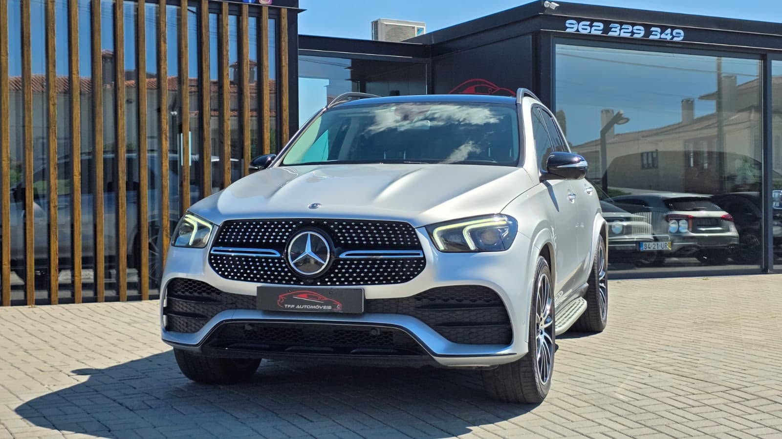 
								Mercedes-Benz GLE 400 d 4Matic total									