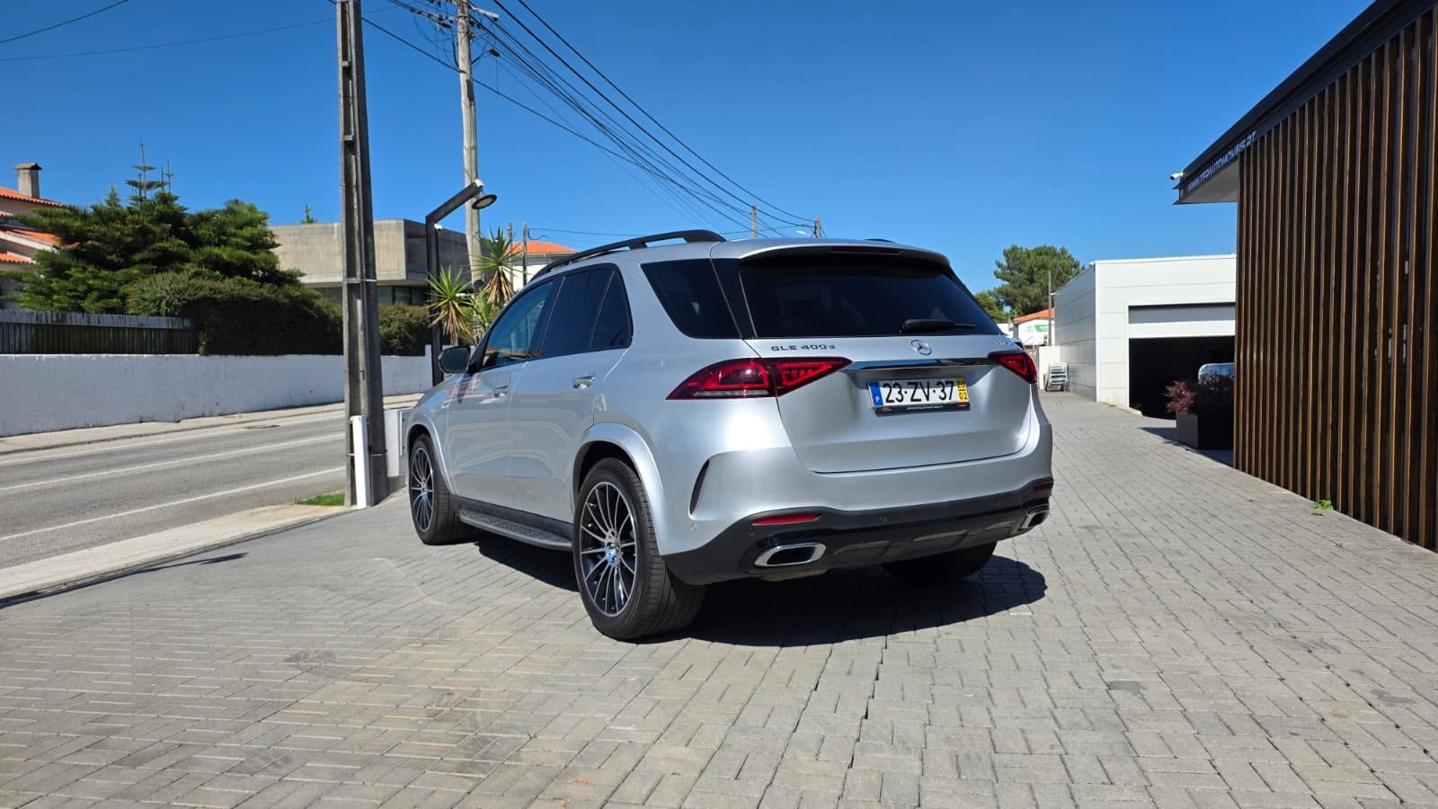 
								Mercedes-Benz GLE 400 d 4Matic total									