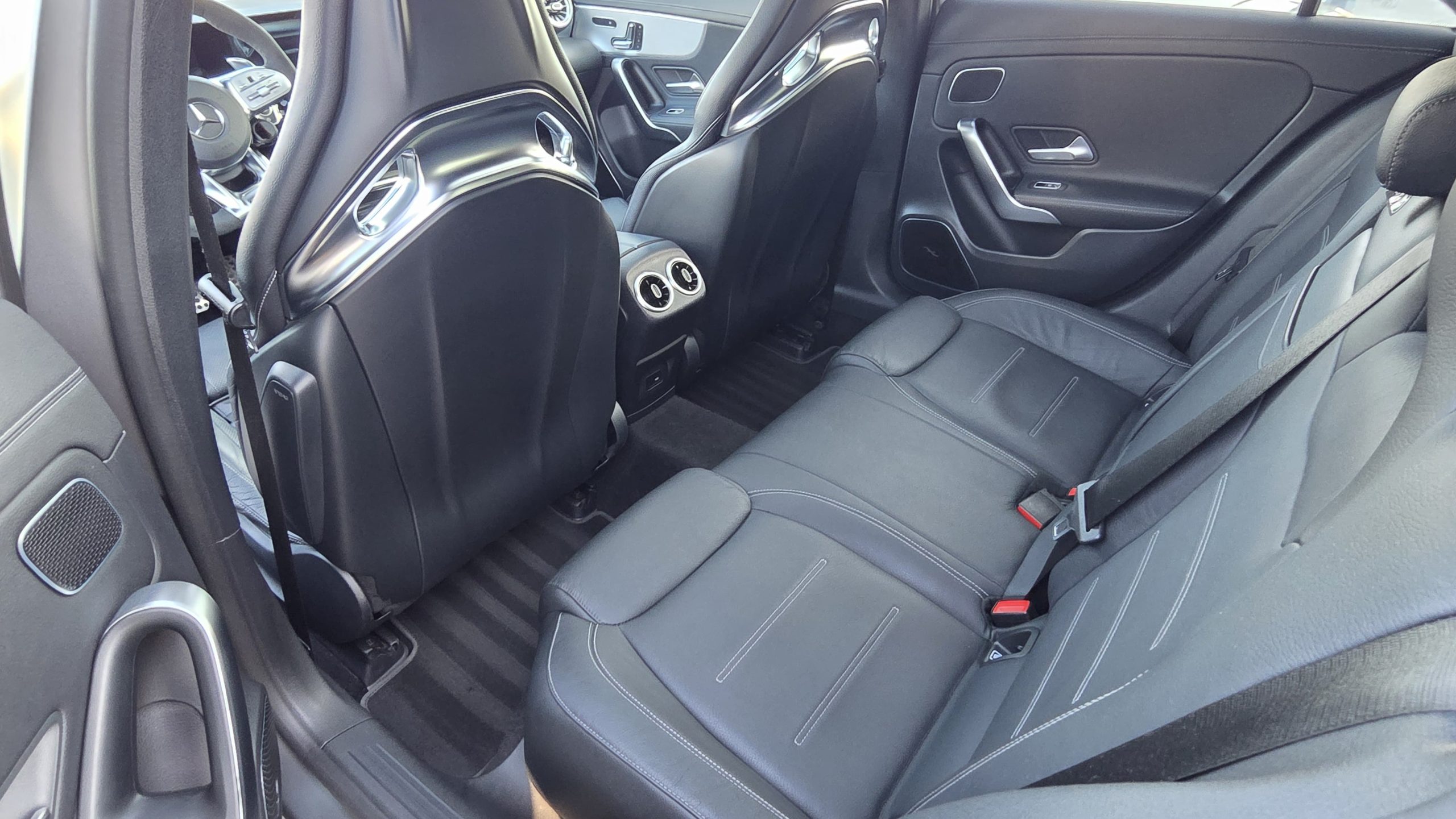 
								Mercedes classe A 45Amg 420 cv 2021 total									