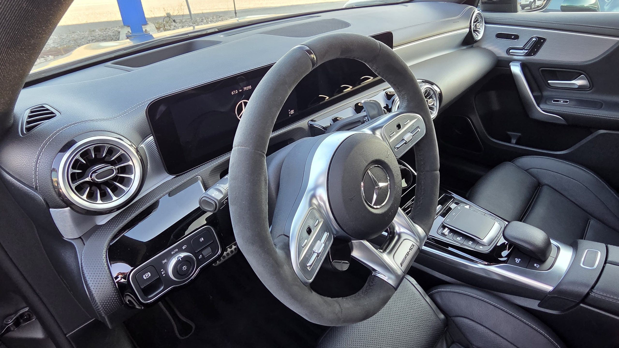 
								Mercedes classe A 45Amg 420 cv 2021 total									