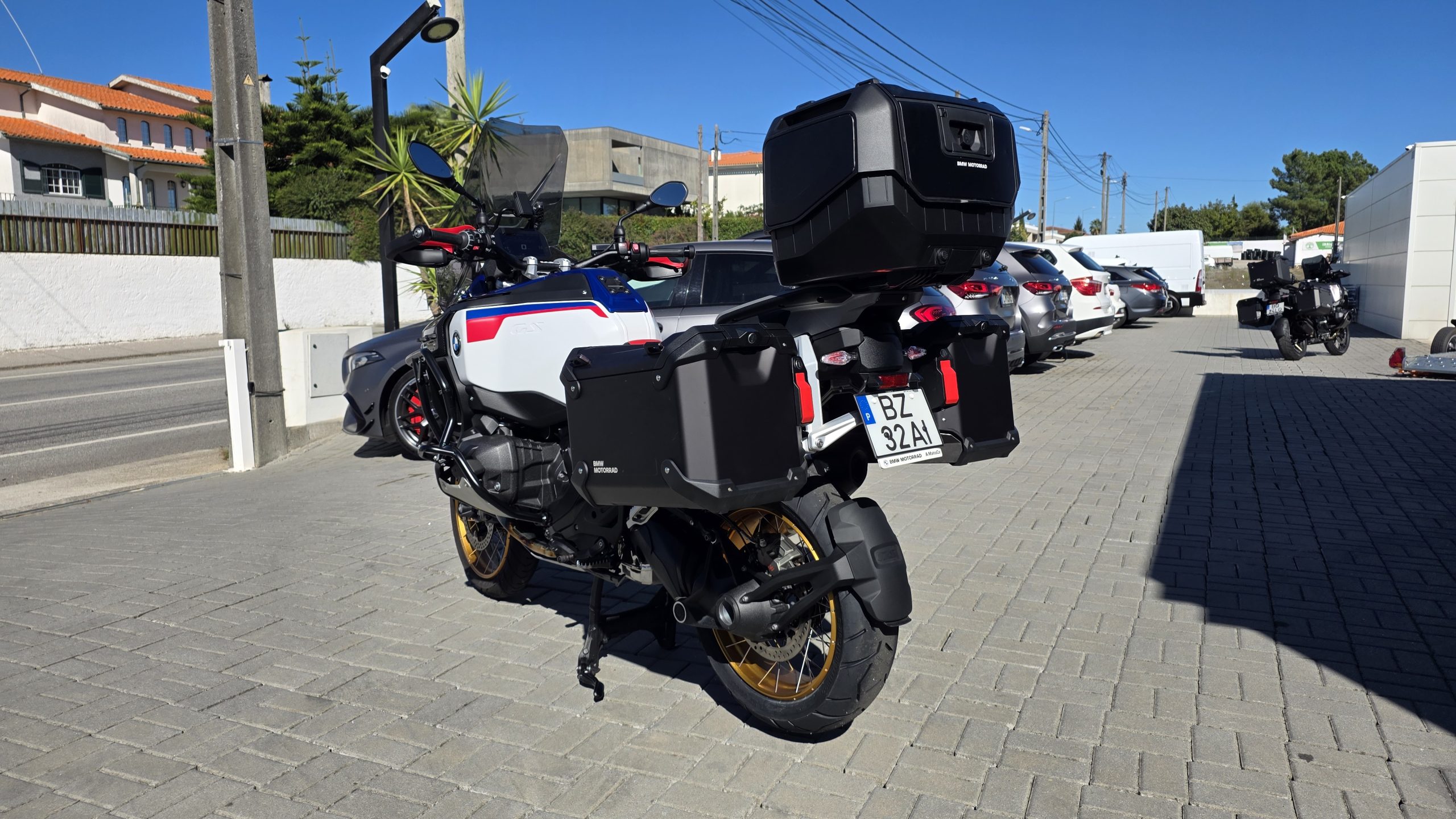 
								BMW R 1300 GS Adventure Trophy total									